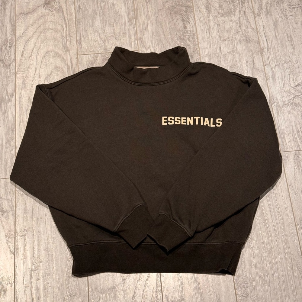 Essential Youth Mock neck pullover